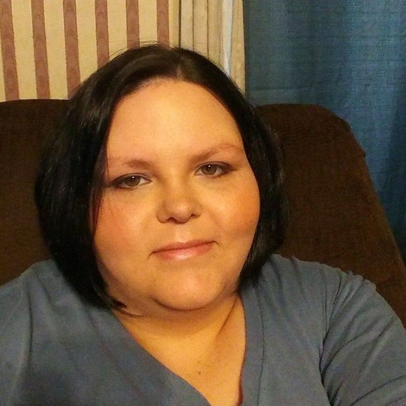 Meet your Posher, Lindsay - Picture 1 of 1